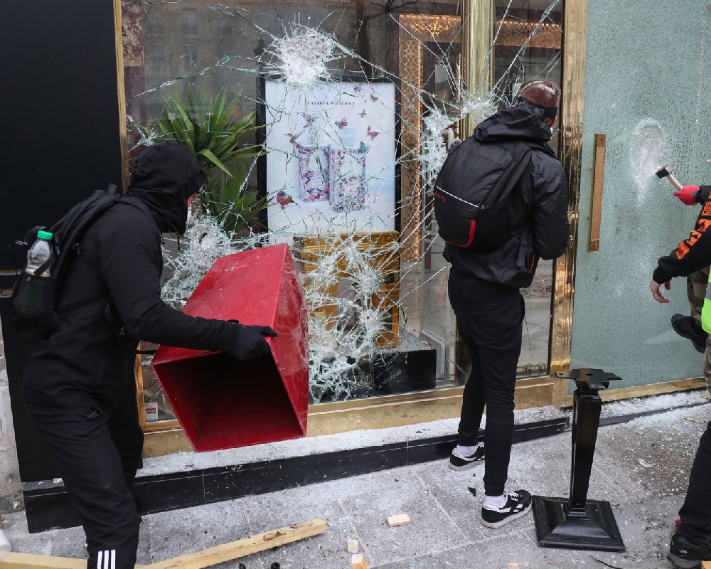 confronto paris 03 tn