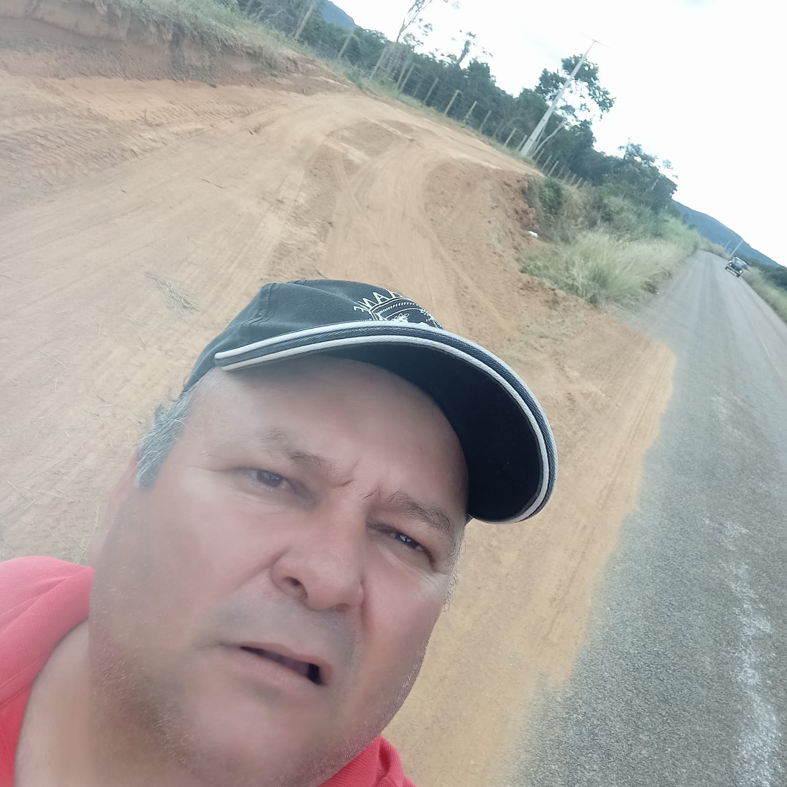 desvio e cascalhamento da estrada de Santa Efigênia 01