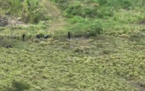 fac&ccedil;&atilde;o associada ao Comando Vermelho foge na mata durante opera&ccedil;&atilde;o que deixou 9 mortos na Bahia