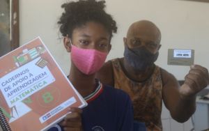 Depósito do valor do &#039;Bolsa Presença&#039; para famílias de alunos da rede estadual é feito nesta terça-f