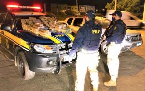 Caetité :  Homem é preso após ser flagrado com quase 90 Kg de pasta base de cocaína em compartimento