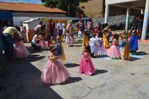 CEPI -Finaliza Ano Letivo Com Encontro de Príncipes e Princesas