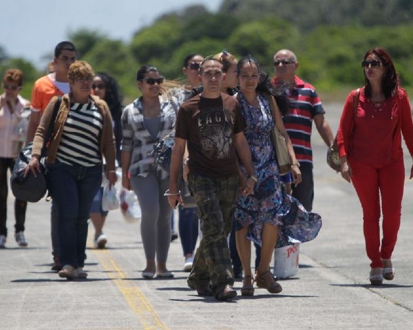 Doze profissionais inscritos no Mais Médicos começam a trabalhar na Bahia em substituição a cubanos