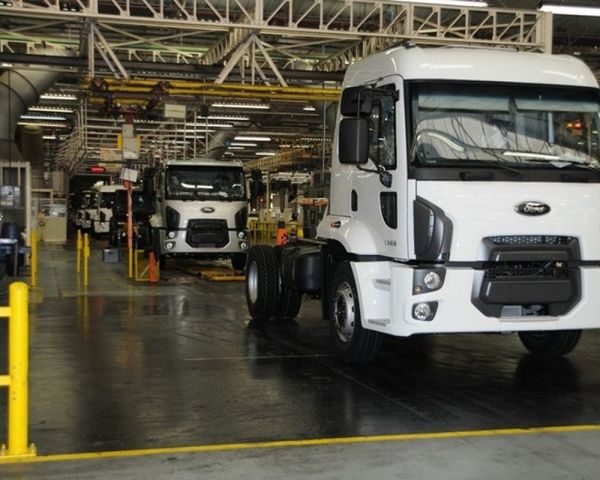 Ford vai demitir 750 trabalhadores até o final de julho em SP, diz sindicato