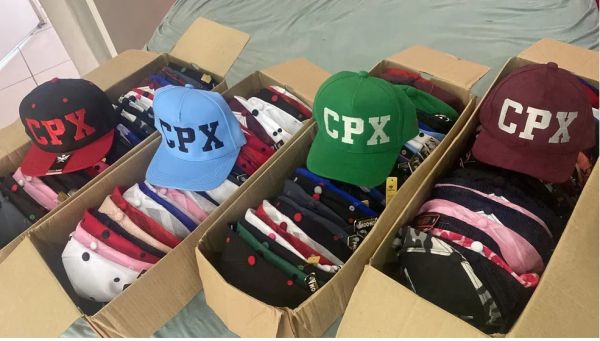 &#039;Estamos trabalhando 24 horas por dia&#039;, diz sócia de empresa que bordou boné CPX de Lula