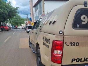 Polícia Militar de Ibiassucê prendeu uma dupla acusada de roubar motocicletas na região