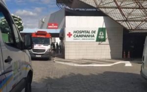 Com superlotação, Feira de Santana tem risco de colapso; UTI de Hospital de Campanha para Covid-19 t