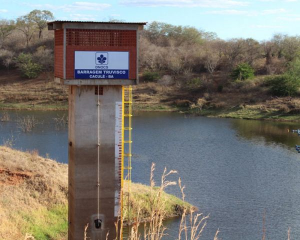 Caculeenses terão que consumir água da represa do Truvisco