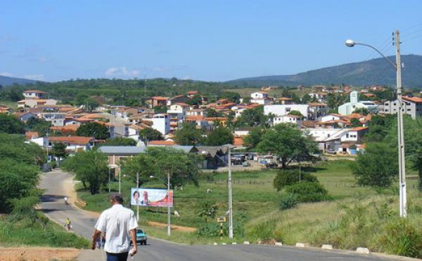 Homem é preso suspeito de estuprar menina de 10 anos em Tremedal