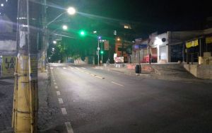Novo decreto suspende toque de recolher na Bahia; proibição de shows e festas está mantida