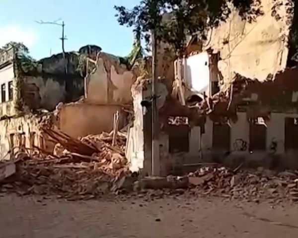Parte de prédio tombado pelo Iphan desaba em Cachoeira; não houve feridos