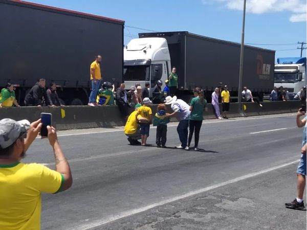 MP investiga uso de crianças como &#039;escudo&#039; em bloqueios nas rodovias de SC