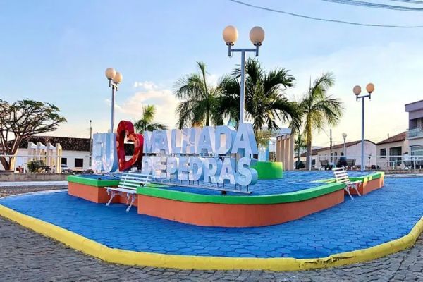 Malhada de Pedras : Idoso é atingido com múltiplas facadas dentro de bar
