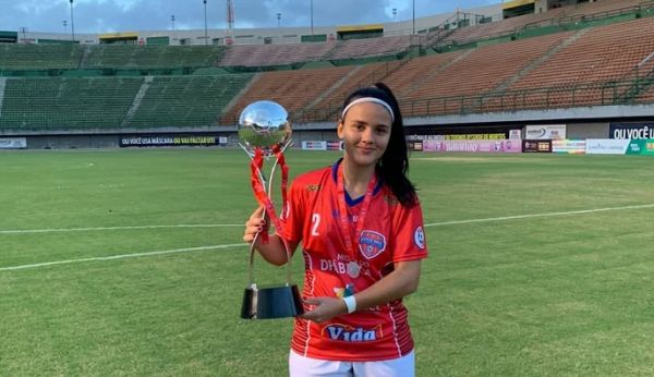 Ibiassucê :Jovem  é destaque no campeonato baiano de futebol e vice campeã .