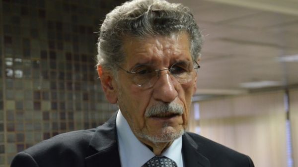 Conquista: Câmara Municipal recebe pedido de impeachment contra Herzem Gusmão