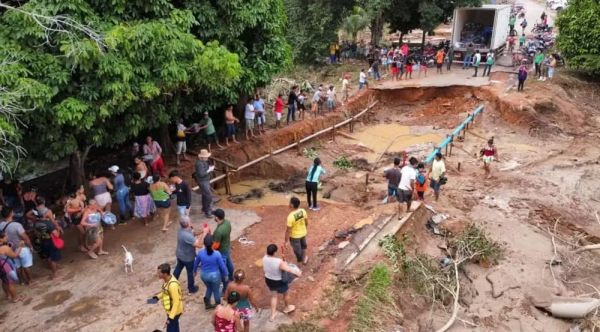 Deslizamentos de terra, filas para conseguir alimento e moradores sem casa: como está a situação no