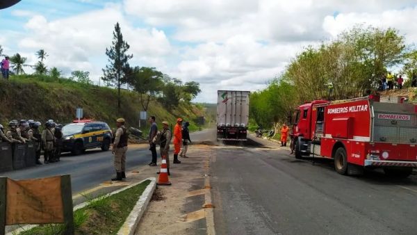 Após três dias com manifestações em estradas, PRF diz que não há bloqueios ou interdições na Bahia n