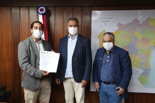 Licínio de Almeida.: Após Acordo da Bamin Com Moradores e Prefeitura, dr Fred se Encontra com o Gove