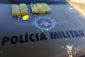 Caculé: Mulher Licíniense é presa em ônibus com 5 kg de maconha.