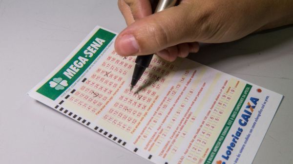 Mega da Virada premiou apostadores de Anagé, Caculé, Jequié, Vitória da Conquista e mais 23 municípi