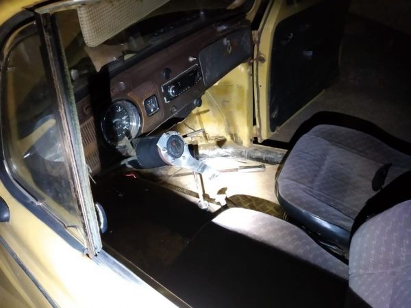 Motorista sem CNH é preso ao ser flagrado embriagado dirigindo carro sem volante em SC