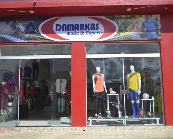 Licínio de Almeida.   DAMARCAS  MODAS  E  ESPORTE é Inaugurada na Cidade.