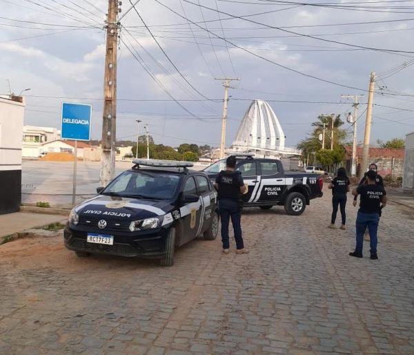 Polícia prende 65 pessoas durante operação de combate a crimes contra vida no interior da Bahia