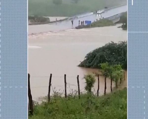 Barragem se rompe em cidade na BA e moradores de município vizinho devem deixar casas