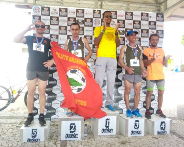 Licínienses  Sobem em Pódio na Corrida do Trabalhador em Caetité.
