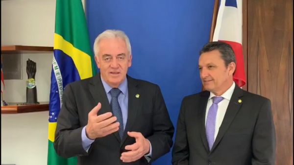 Asfalto Que Liga Licínio á Urandi Não Cai No Esquecimento.