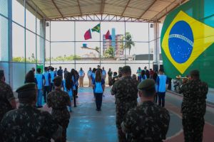 Escolas c&iacute;vico-militares t&ecirc;m meta, efic&aacute;cia e desempenho desconhecidos
