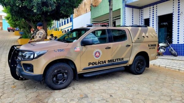 Homem &eacute; detido ap&oacute;s agredir a pr&oacute;pria irm&atilde; na zona rural de Jacaraci