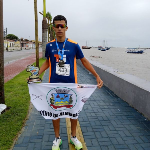 Licínio de Almeida.: Maratonista Licíniense Tráz Mais Uma Medalha Pra Conta.