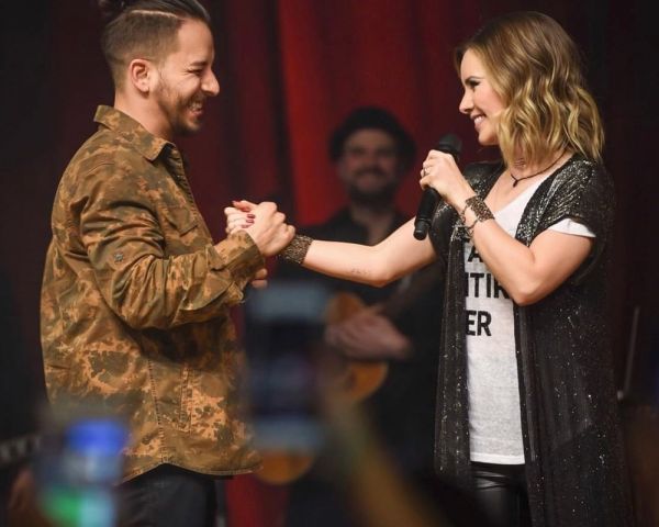 Sandy e Junior de volta? Cantora se diz feliz com reações, mas faz mistério: &#039;Não sei o que esperar&#039;